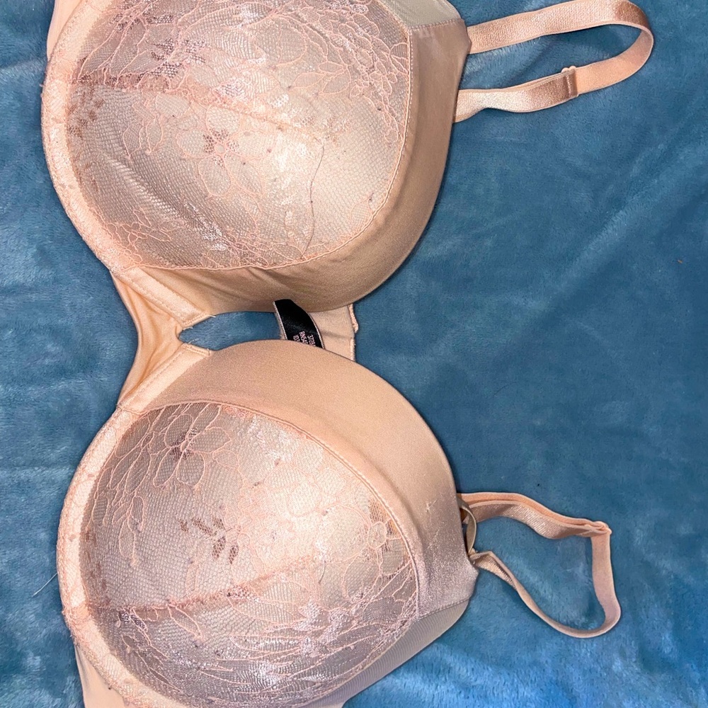 2 for $15 Women’s Very Sexy bra from Victoria’s Secret. 36D NEVER WORN